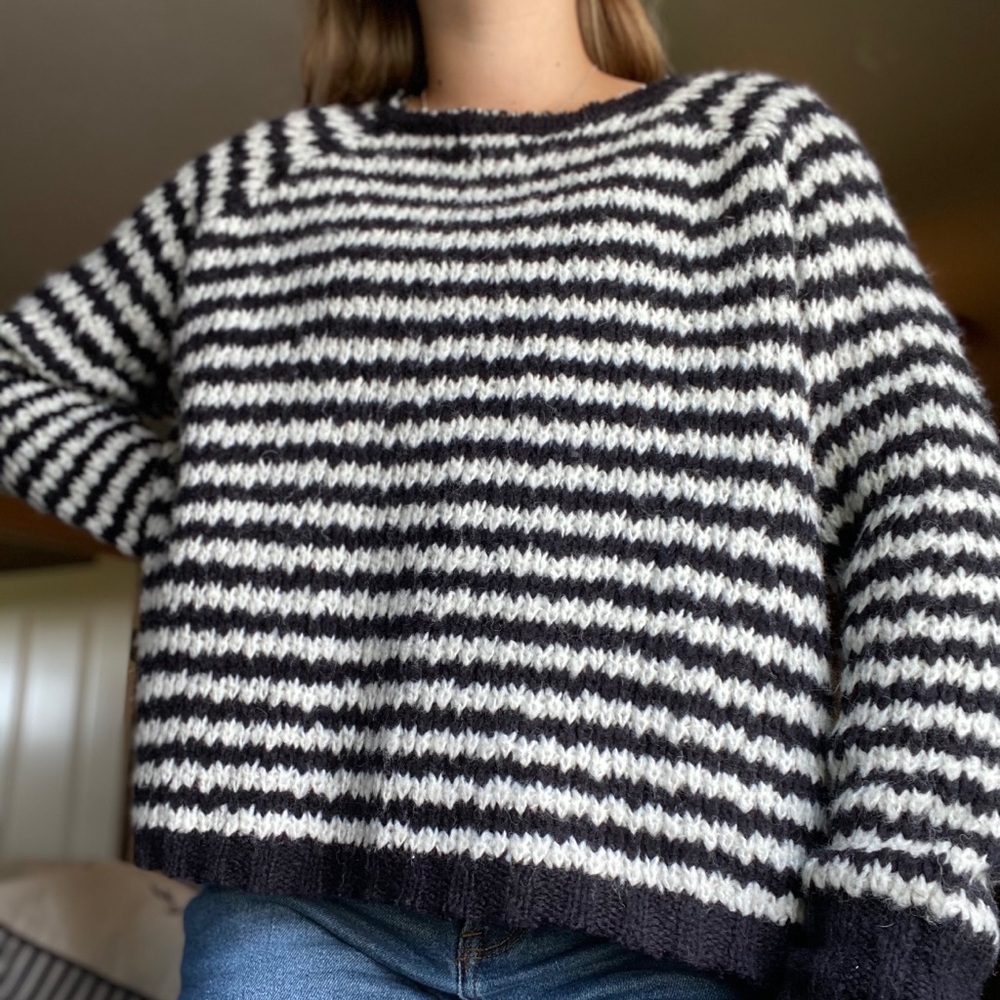 Sweater - Picture 2 of 3